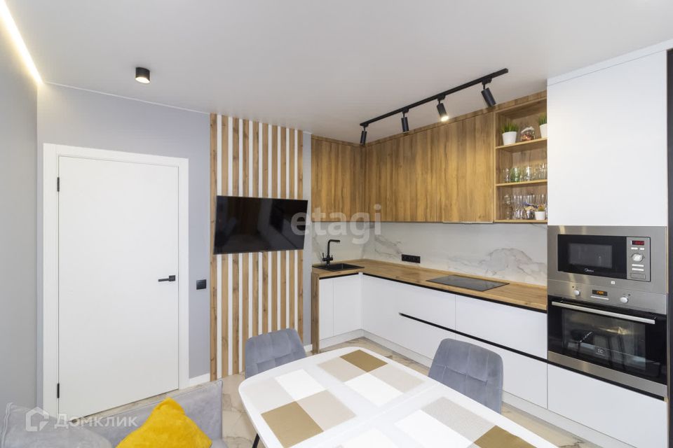 Продаётся 2-комнатная квартира, 59.6 м²