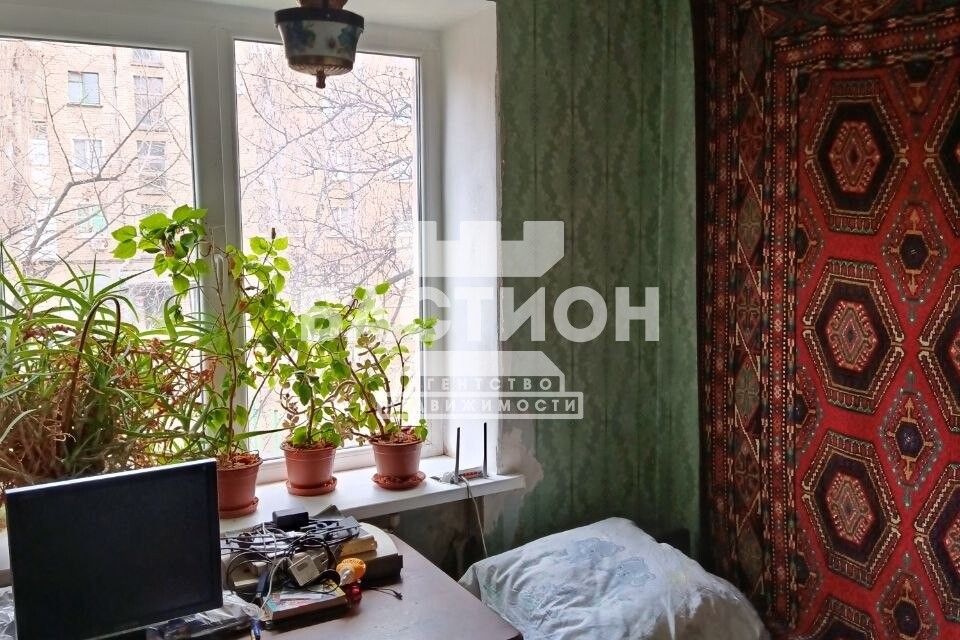 Продаётся 4-комнатная квартира, 82 м²