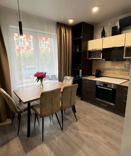 Сдаётся 2-комнатная квартира, 70 м²