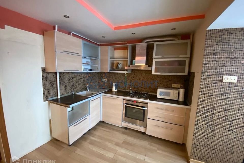 Продаётся 3-комнатная квартира, 70.9 м²