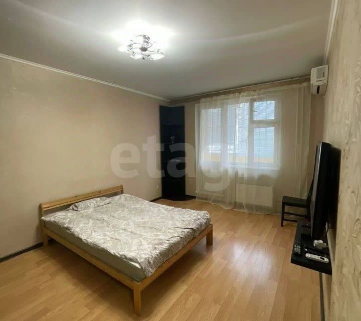 Продаётся 1-комнатная квартира, 37.4 м²