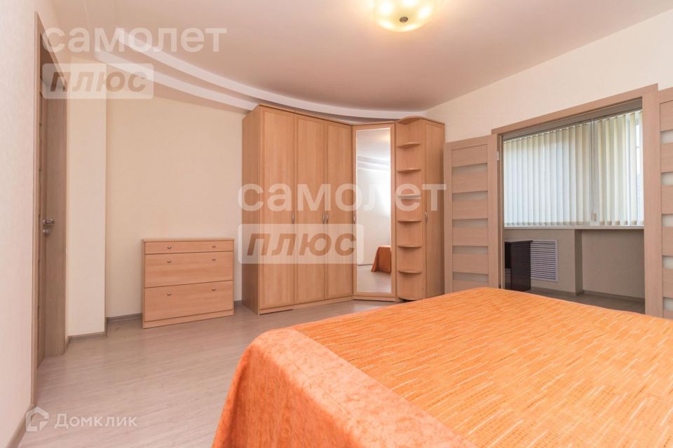 Продаётся 3-комнатная квартира, 109.8 м²