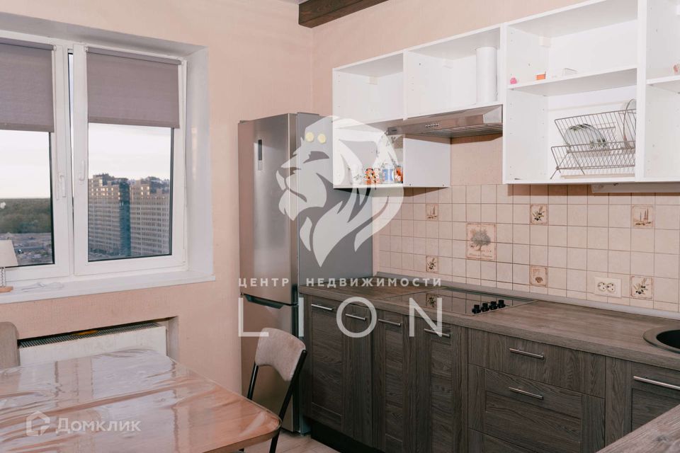 Сдаётся 2-комнатная квартира, 60.5 м²