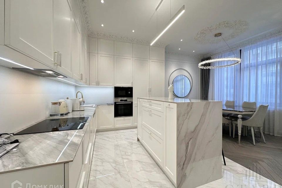 Продаётся 2-комнатная квартира, 61.7 м²