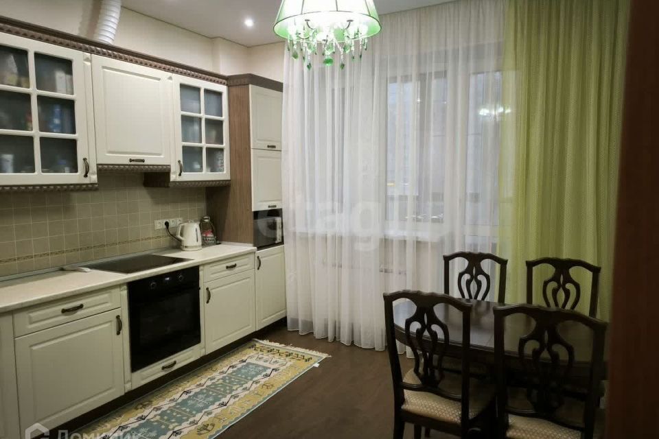 Продаётся 1-комнатная квартира, 42.2 м²