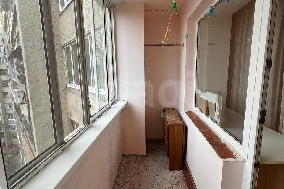Сдаётся 4-комнатная квартира, 83 м²