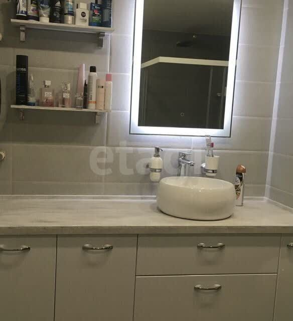Продаётся 3-комнатная квартира, 66.8 м²