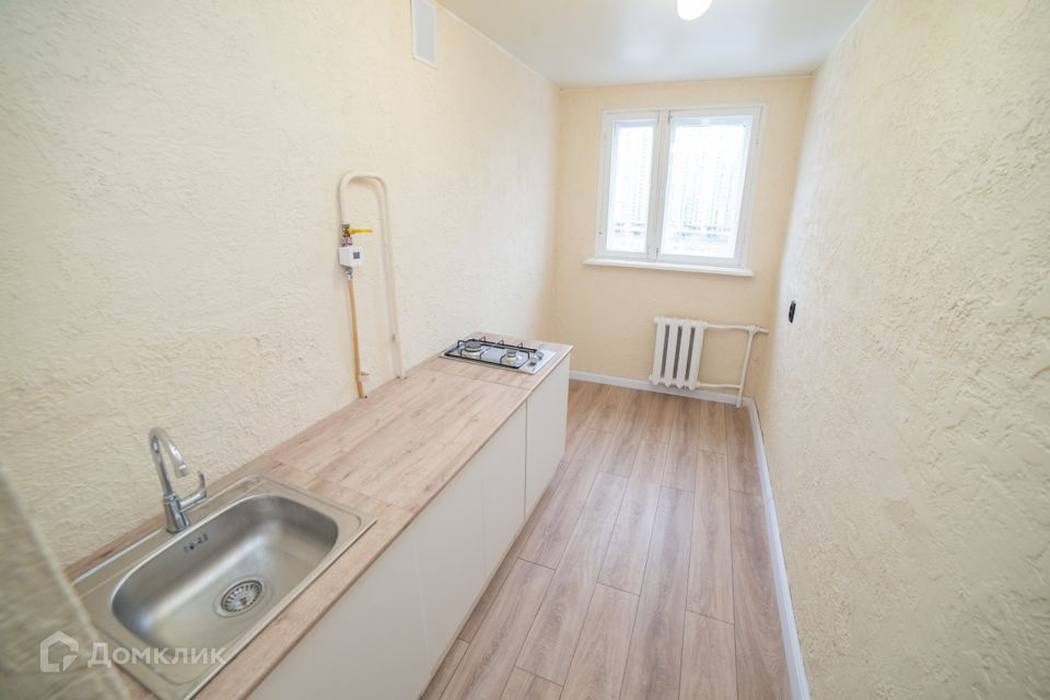 Продаётся 4-комнатная квартира, 63.1 м²