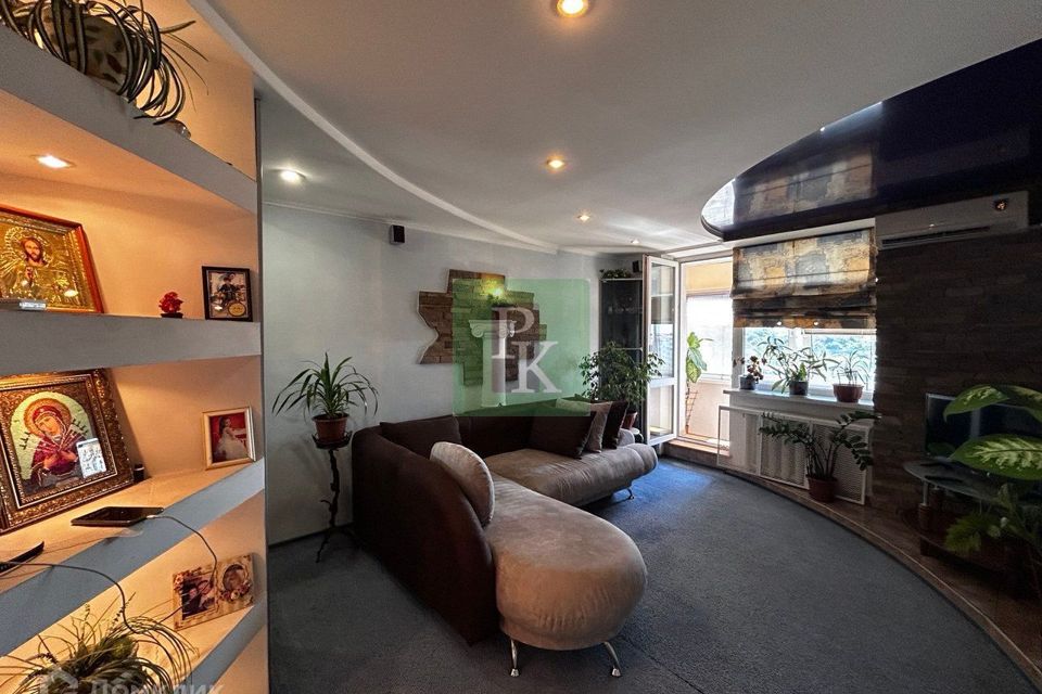 Продаётся 2-комнатная квартира, 55.4 м²