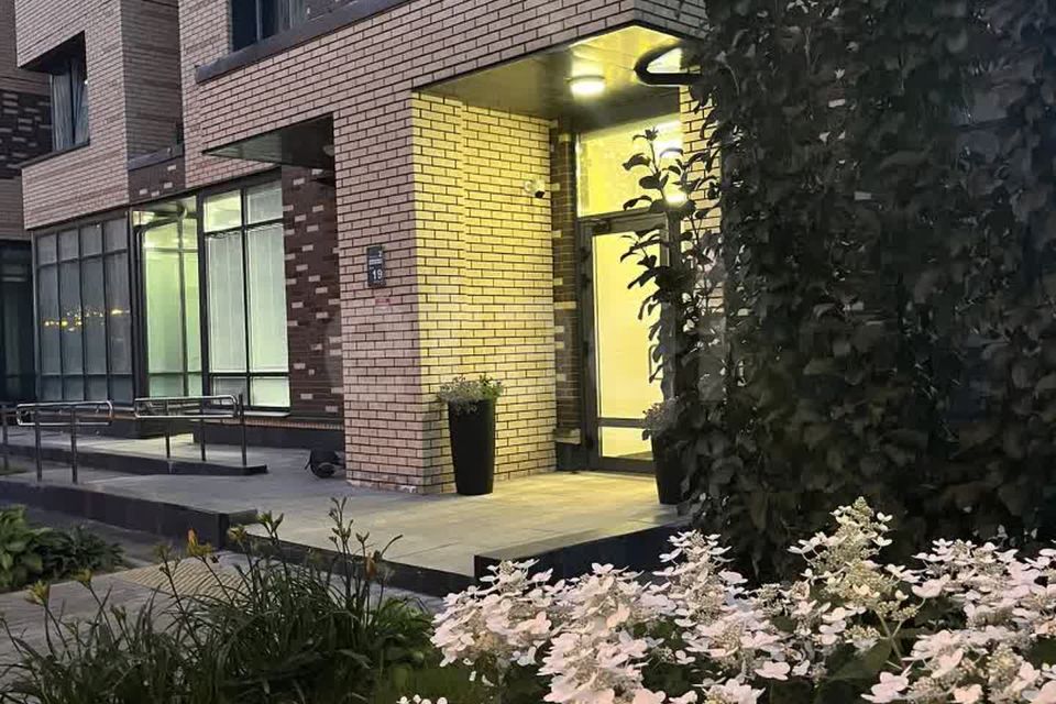 Продаётся 1-комнатная квартира, 37.8 м²