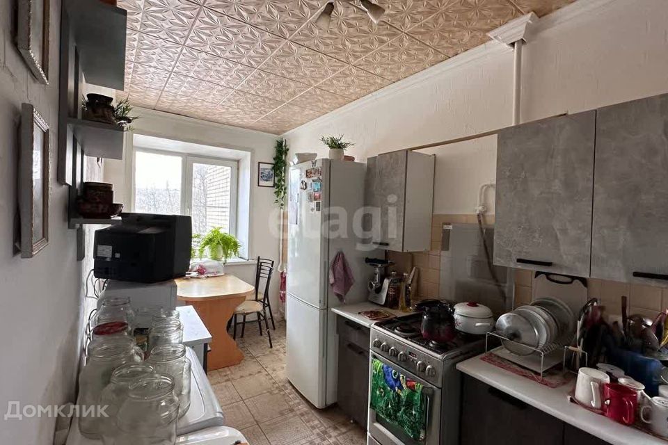 Продаётся 4-комнатная квартира, 72.1 м²