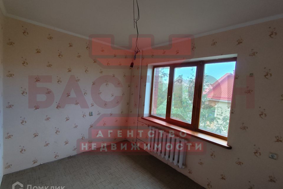 Продаётся 3-этажный дом, 360 м²