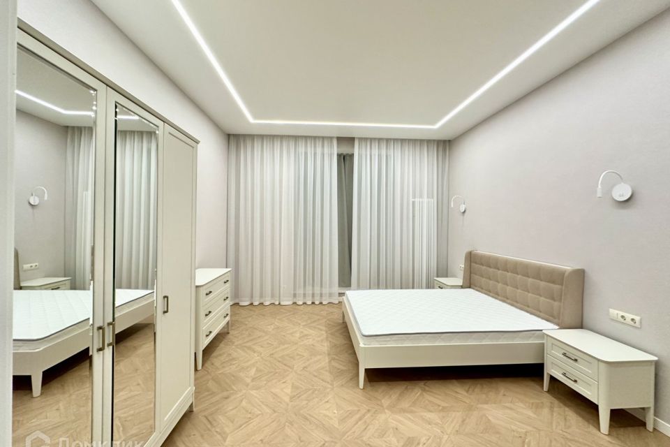 Сдаётся 1-комнатная квартира, 70 м²