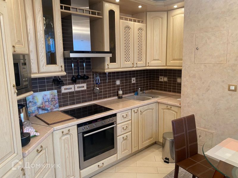 Сдаётся 3-комнатная квартира, 125 м²