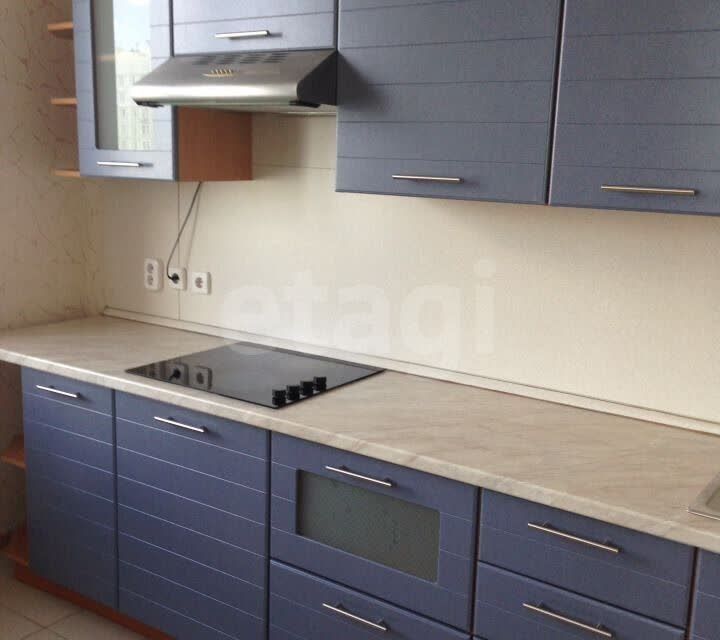 Продаётся 1-комнатная квартира, 38 м²