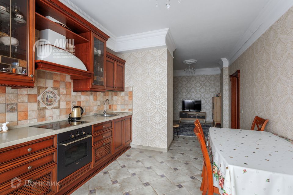 Продаётся 2-комнатная квартира, 85.4 м²