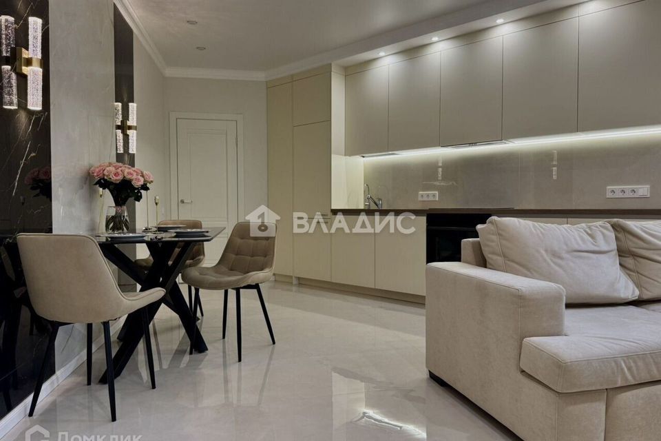 Продаётся 3-комнатная квартира, 99.3 м²