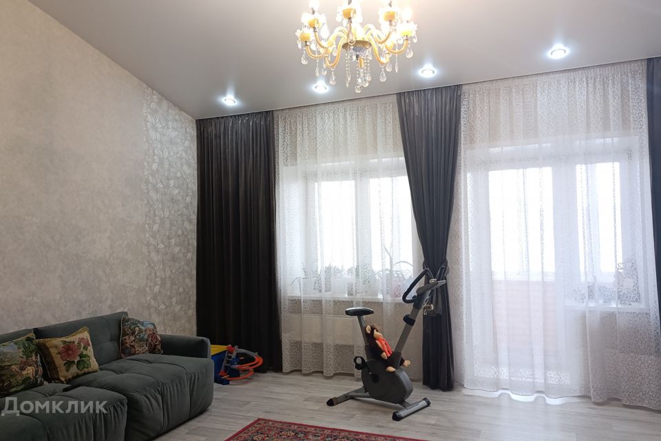 Продаётся 2-комнатная квартира, 72.9 м²