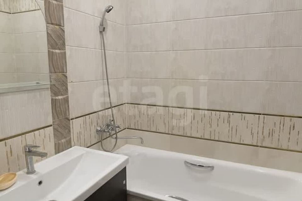 Продаётся 3-комнатная квартира, 71.6 м²
