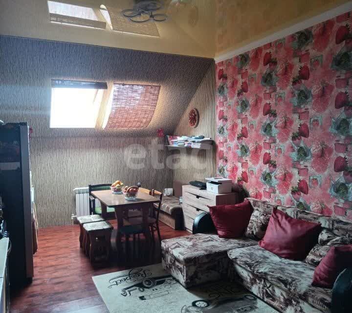 Продаётся 1-комнатная квартира, 56.6 м²