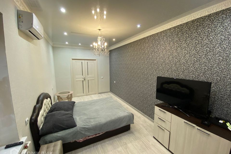 Продаётся 1-комнатная квартира, 42.9 м²