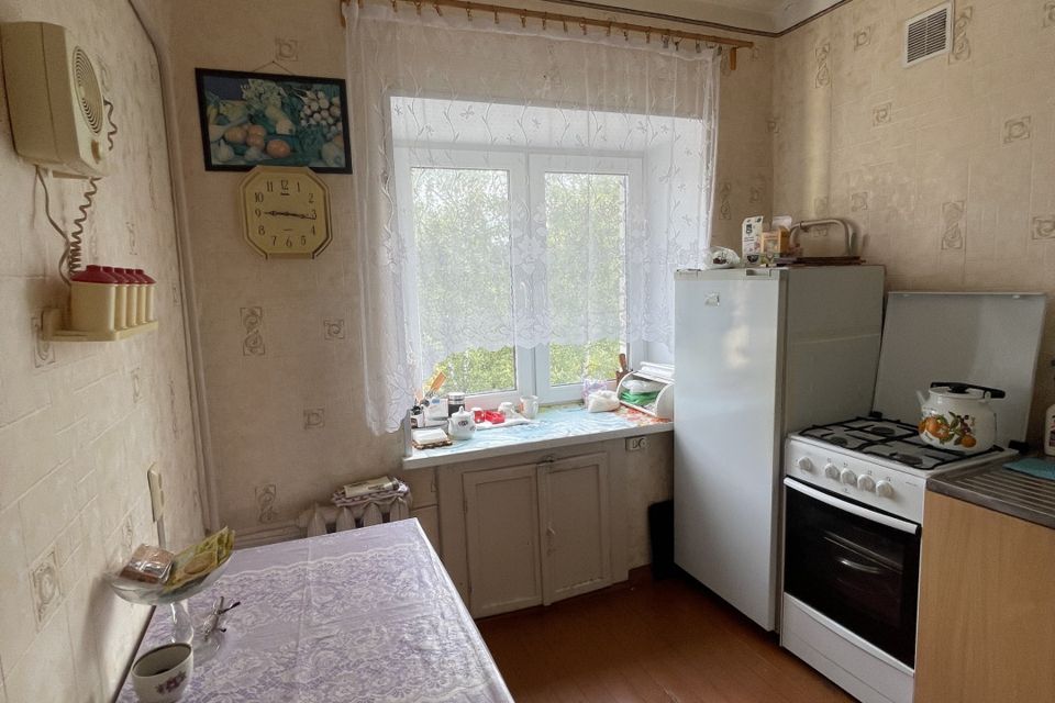 Сдаётся 4-комнатная квартира, 61.7 м²