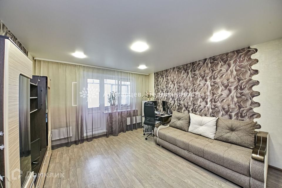 Продаётся 3-комнатная квартира, 65 м²