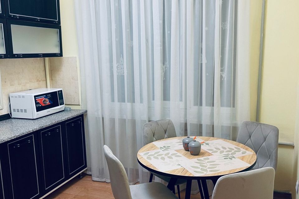 Сдаётся 2-комнатная квартира, 43 м²