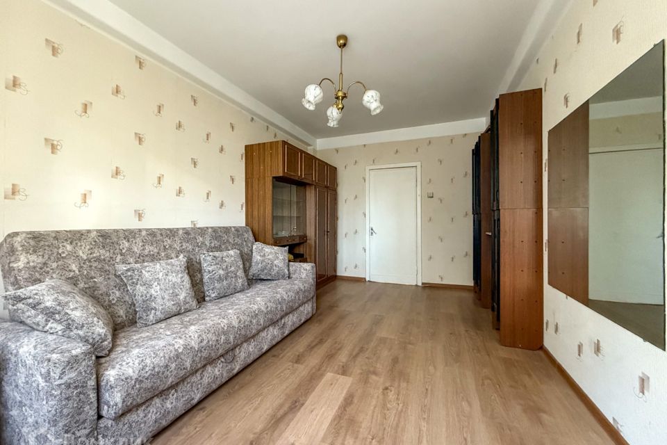 Сдаётся 4-комнатная квартира, 60 м²