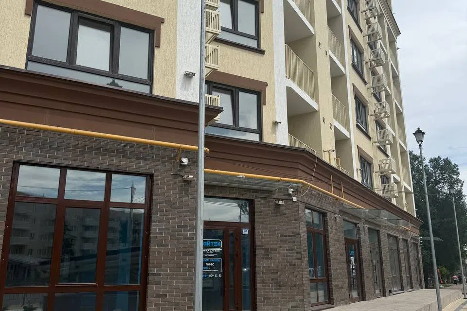Сдаётся торговое помещение, 148 м²