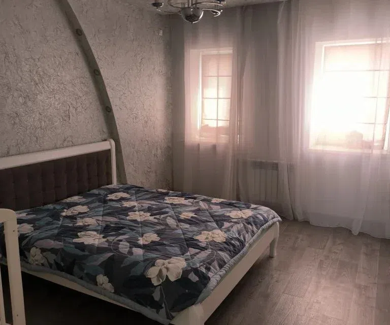 Продаётся 2-этажный дом, 140 м²