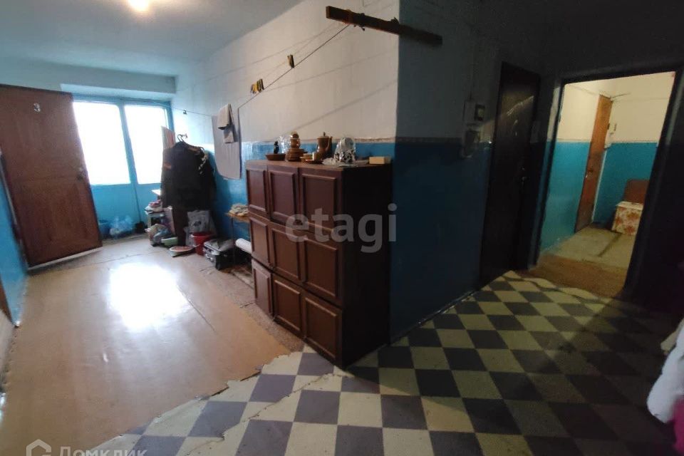 Продаётся комната в 1-комн. квартире, 12.3 м²