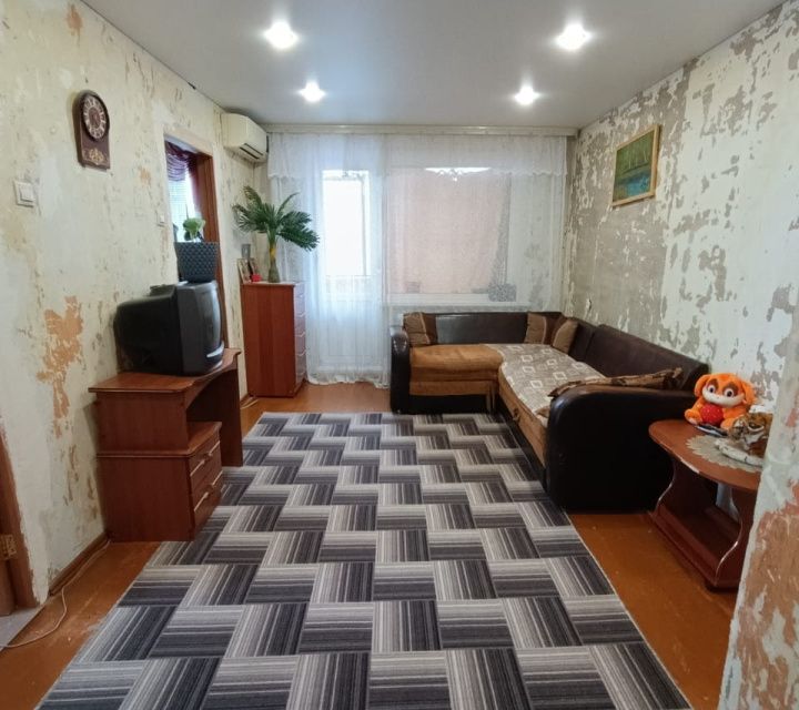 Продаётся 3-комнатная квартира, 46.7 м²
