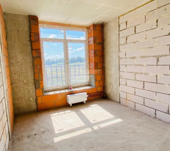 Продаётся 1-комнатная квартира, 42.7 м²