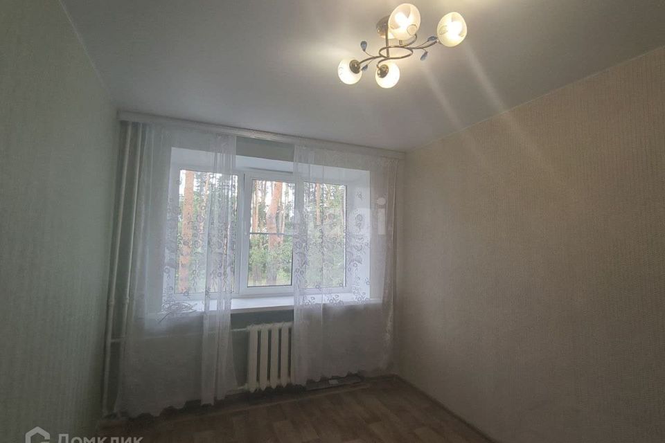 Продаётся комната в 1-комн. квартире, 13.9 м²