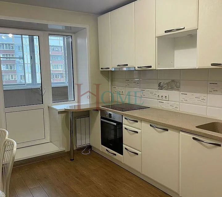 Сдаётся 2-комнатная квартира, 64 м²