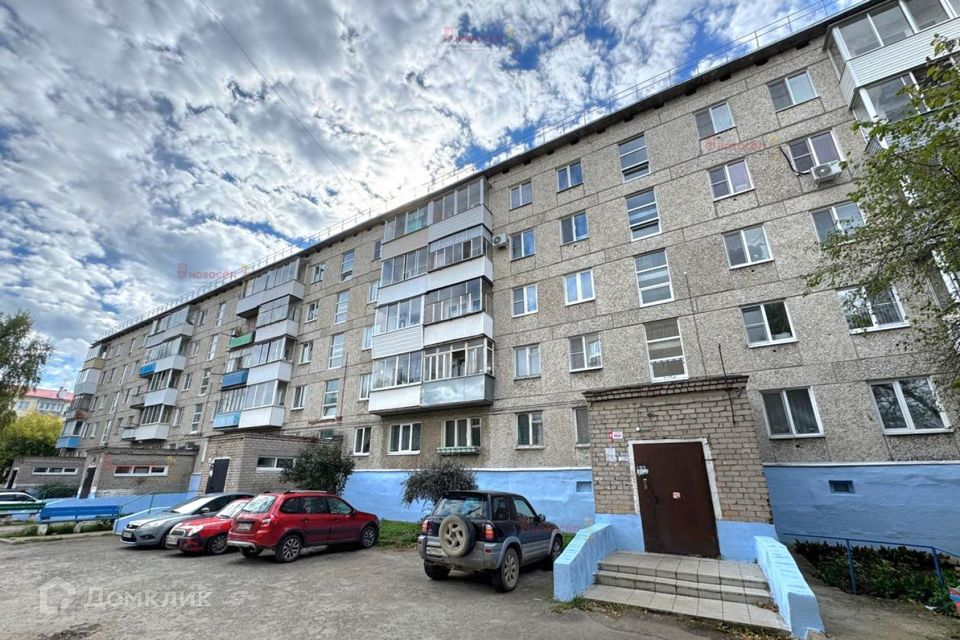 Продаётся 4-комнатная квартира, 62 м²