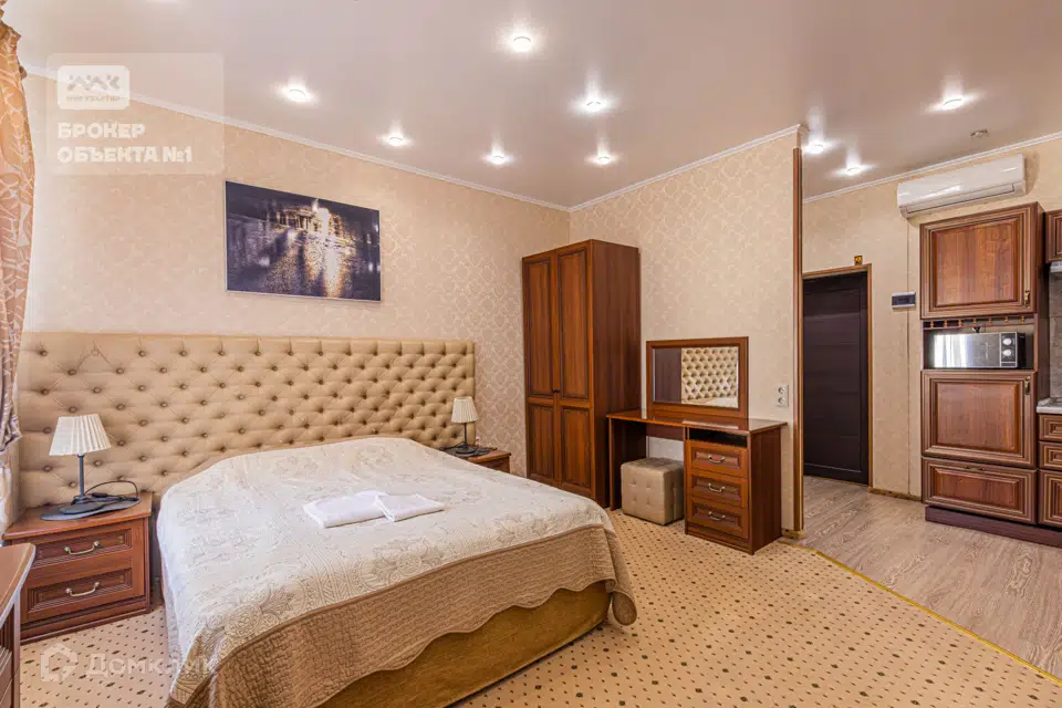 Продаётся 5-комнатная квартира, 186.2 м²