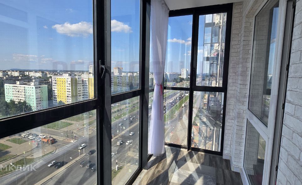 Продаётся 2-комнатная квартира, 67.4 м²
