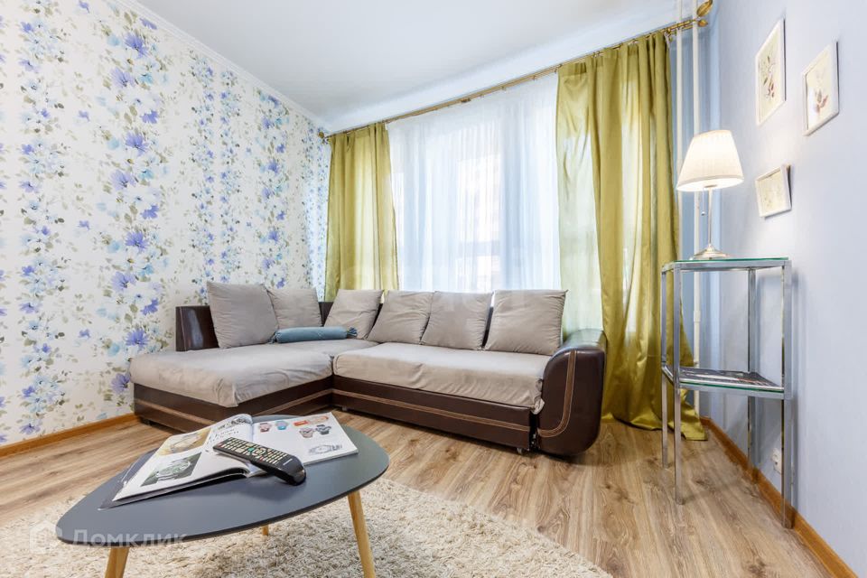 Продаётся 1-комнатная квартира, 43 м²
