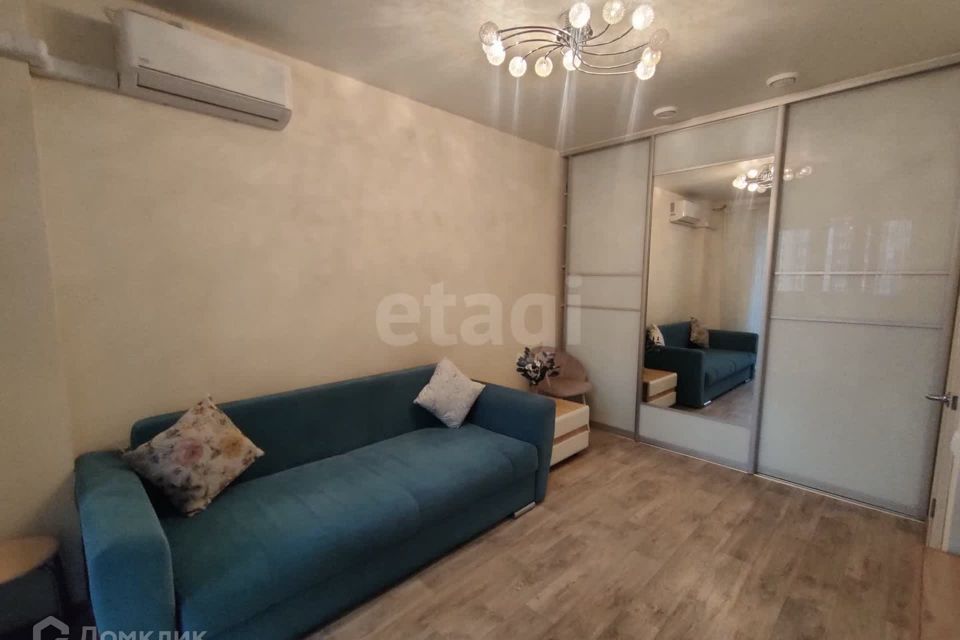 Продаётся 1-комнатная квартира, 35.6 м²