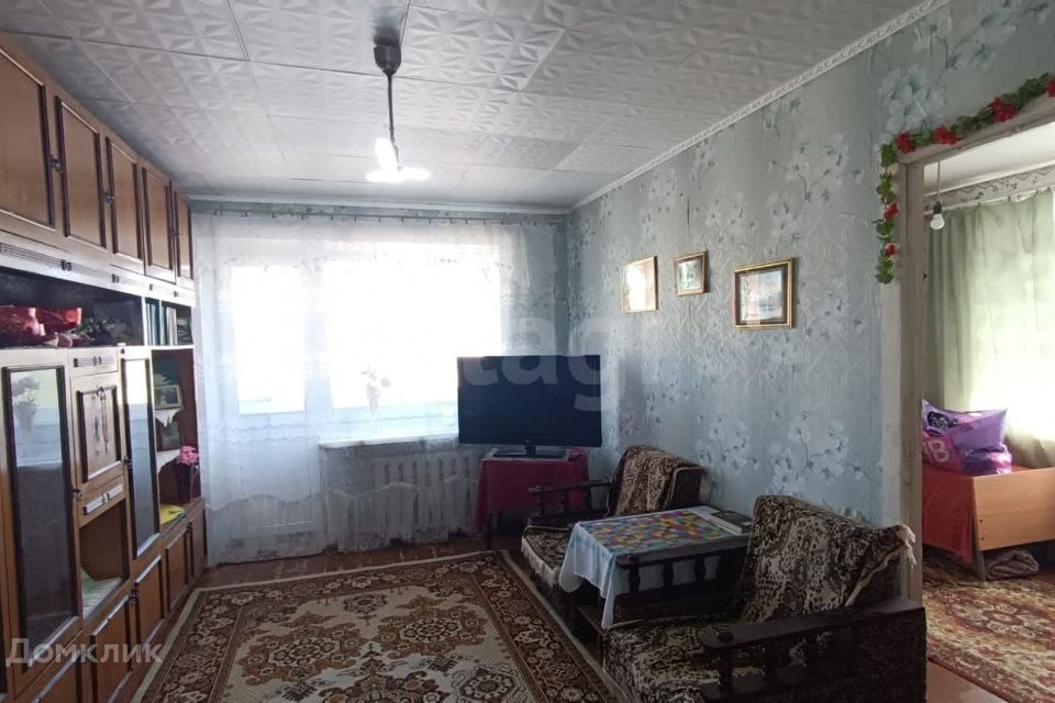 Продаётся 3-комнатная квартира, 50.7 м²