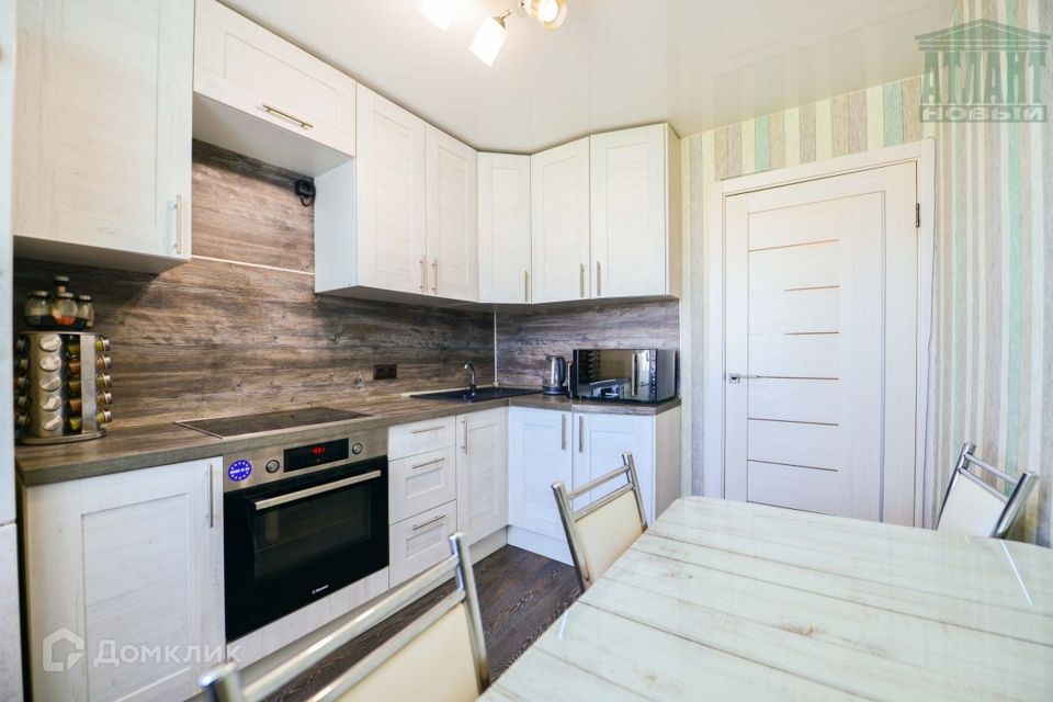 Продаётся 3-комнатная квартира, 66.4 м²
