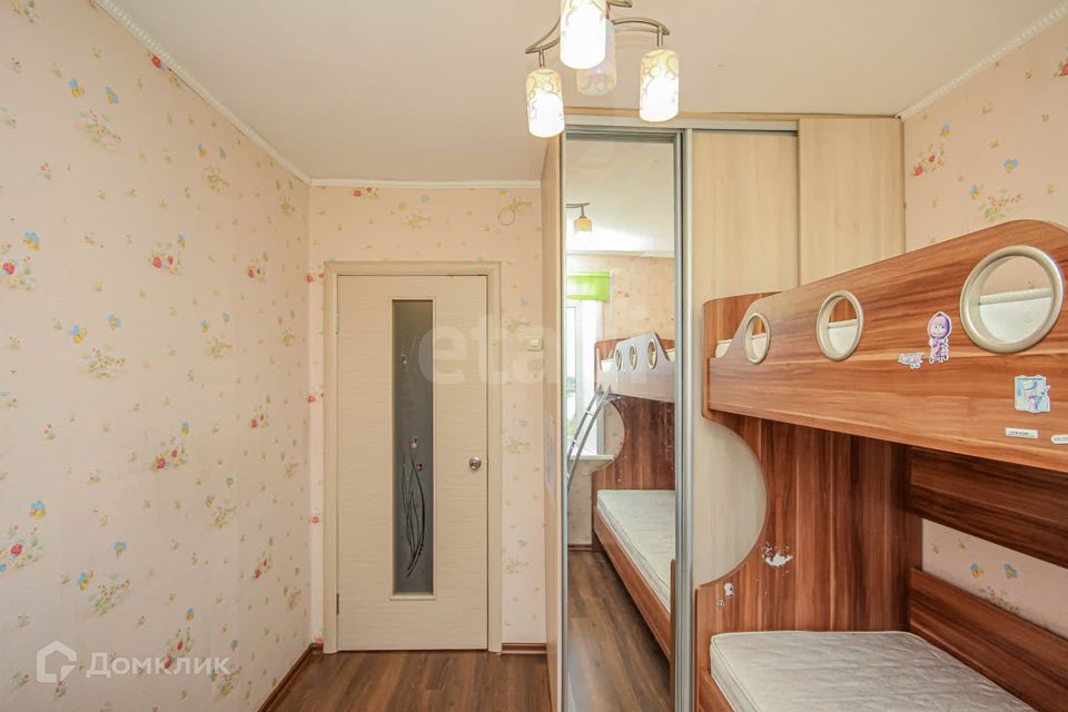 Продаётся 4-комнатная квартира, 73.2 м²