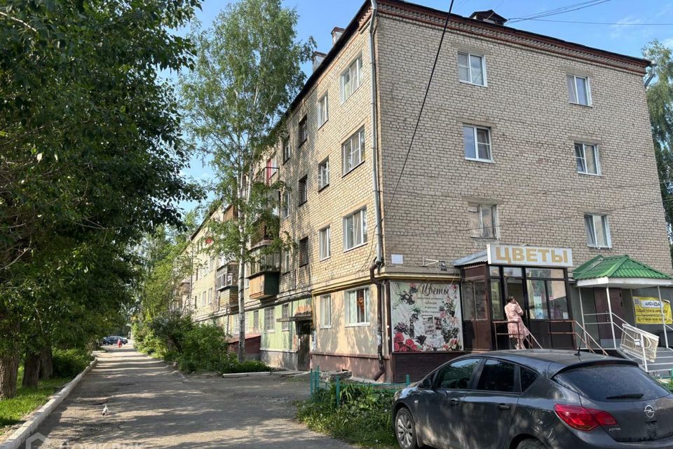 Продаётся 2-комнатная квартира, 41.8 м²