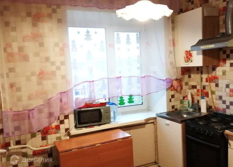 Продаётся 3-комнатная квартира, 62.8 м²