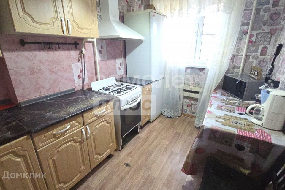 Продаётся 3-комнатная квартира, 59.8 м²