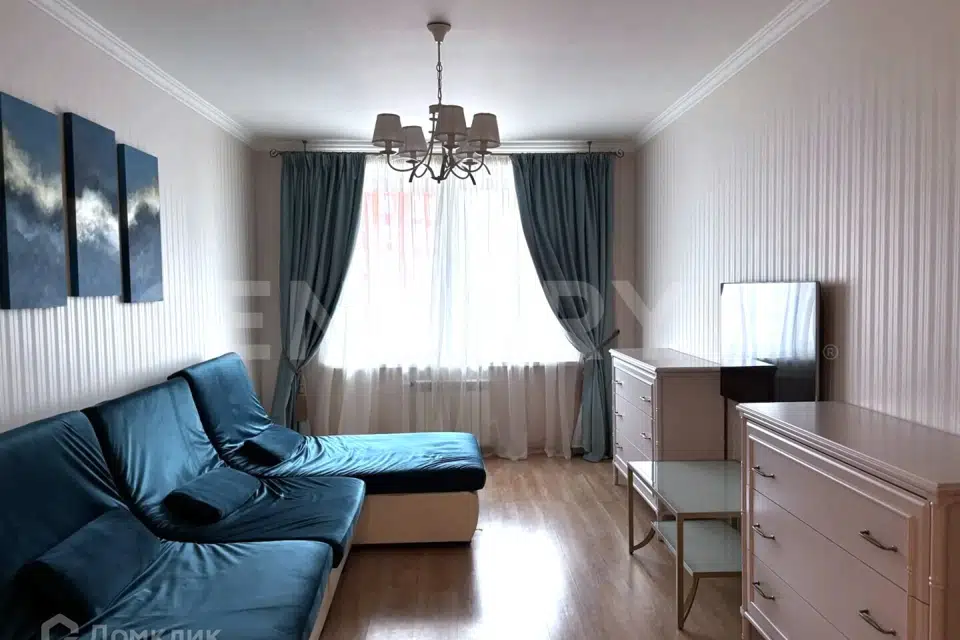 Продаётся 2-комнатная квартира, 60.8 м²