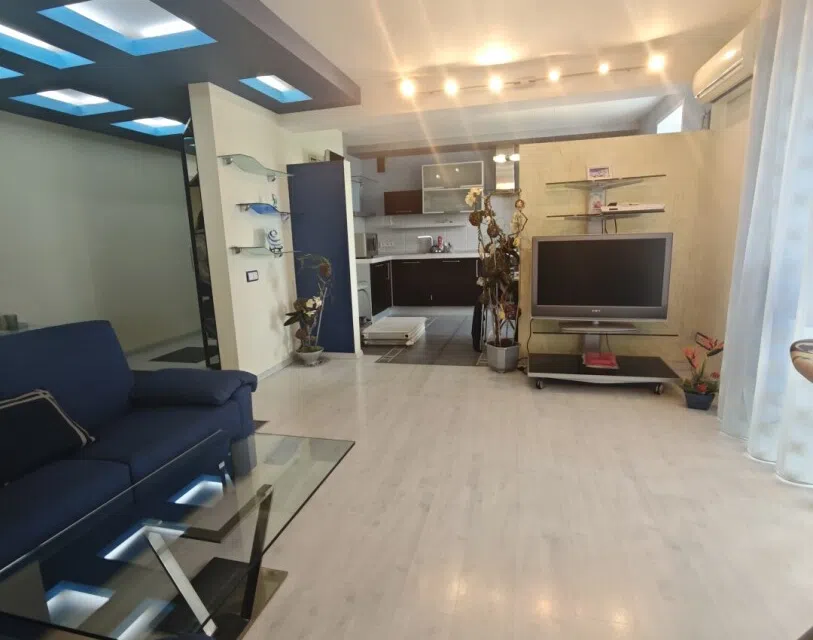 Продаётся 2-комнатная квартира, 69.31 м²