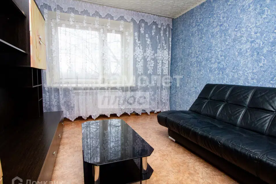 Продаётся комната в 6-комн. квартире, 12.76 м²